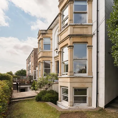 Luxurious Victorian In Charming Cotham * Bristol
