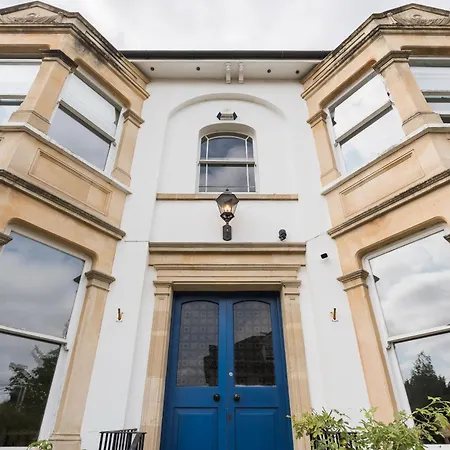 Luxurious Victorian In Charming Cotham Bristol