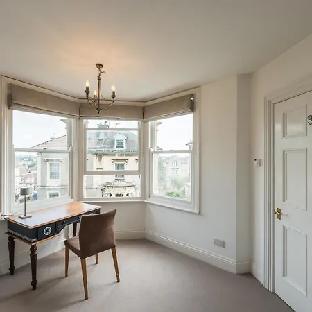 Luxurious Victorian In Charming Cotham * Bristol