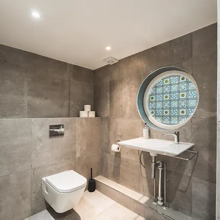 Villa Luxurious Victorian In Charming Cotham Bristol