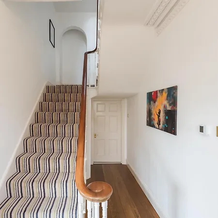 Luxurious Victorian In Charming Cotham בריסטול